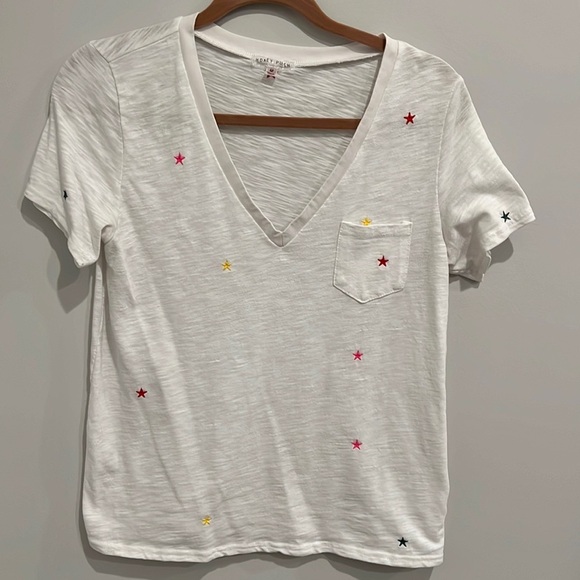 HONEYPUNCH Embroidered Stars V-neck T-shirt - Picture 1 of 5